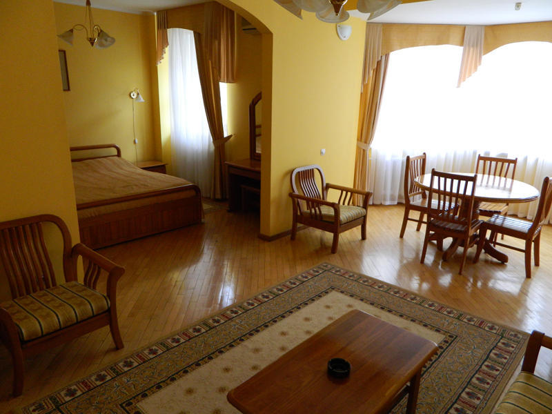 Hotel Obolon Kyiv Room photo