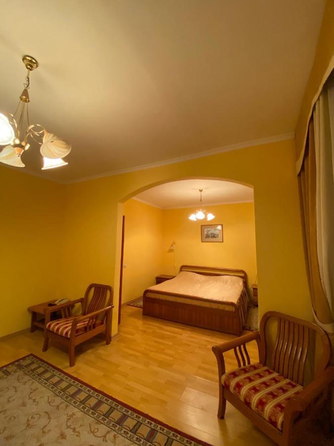 Hotel Obolon Kyiv Exterior photo
