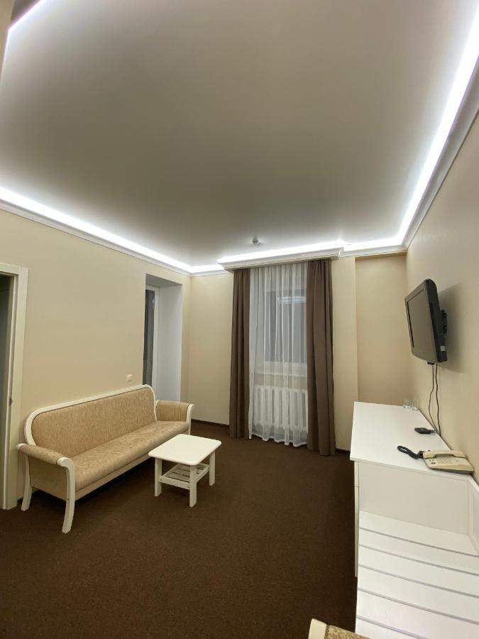 Hotel Obolon Kyiv Exterior photo